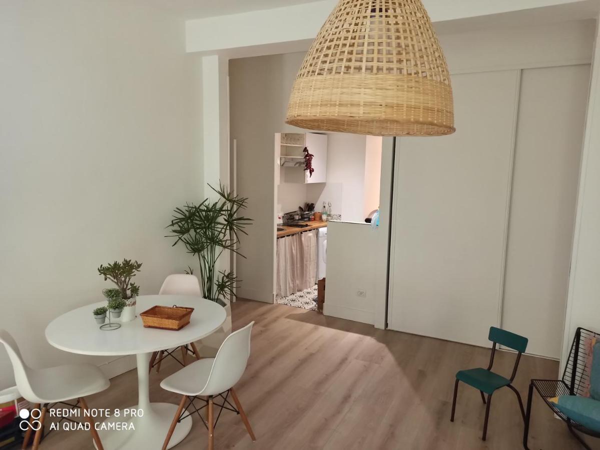Joli Appartement Nicois En Bord De Mer Nice Bagian luar foto